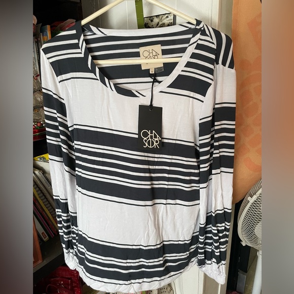 Live listing please like and share if you want to know when I’m Live - Picture 13 of 14